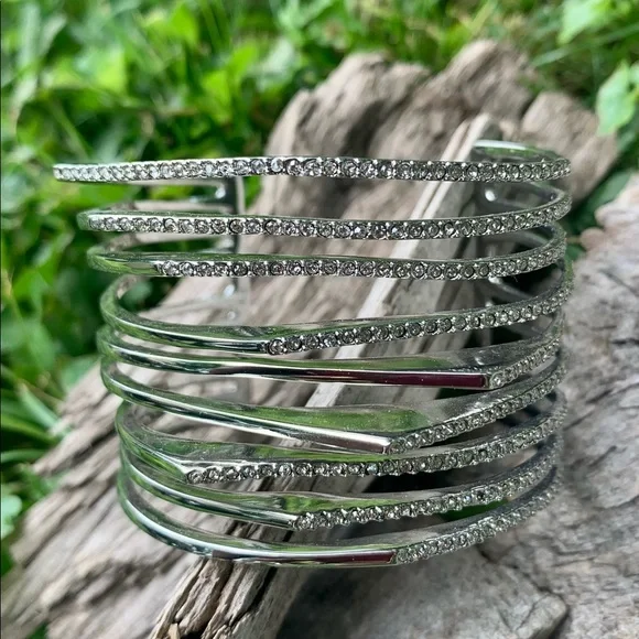 New Alexis Bittar Crystal Encrusted Origami Cuff Bracelet - Picture 5 of 8